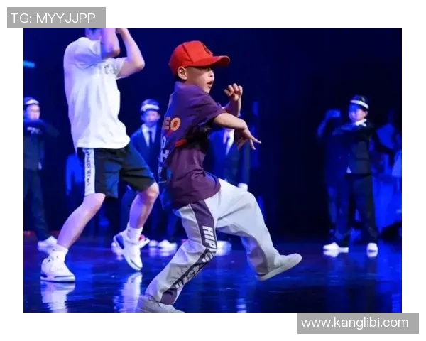 街舞热潮下的青春旋律：北京街舞队成长历程的真实记录与反思